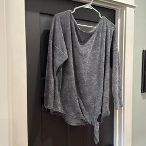 Women’s gray textured tunic style shirt with bottom tie